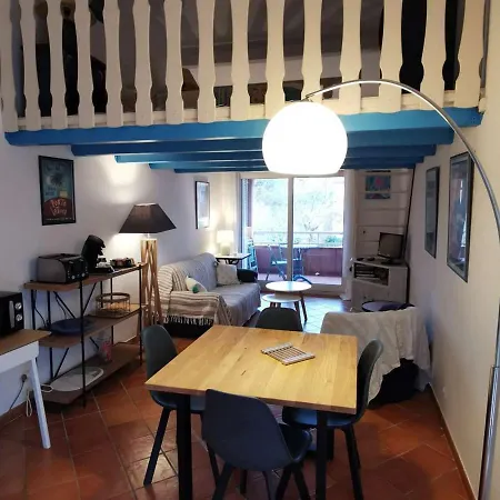 Borgo, 1 Piece, 4 Personnes - Fr-1-650-7 Apartment